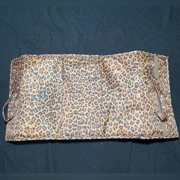 Cheetah print makeup/toiletry bag - Picture 5 of 9